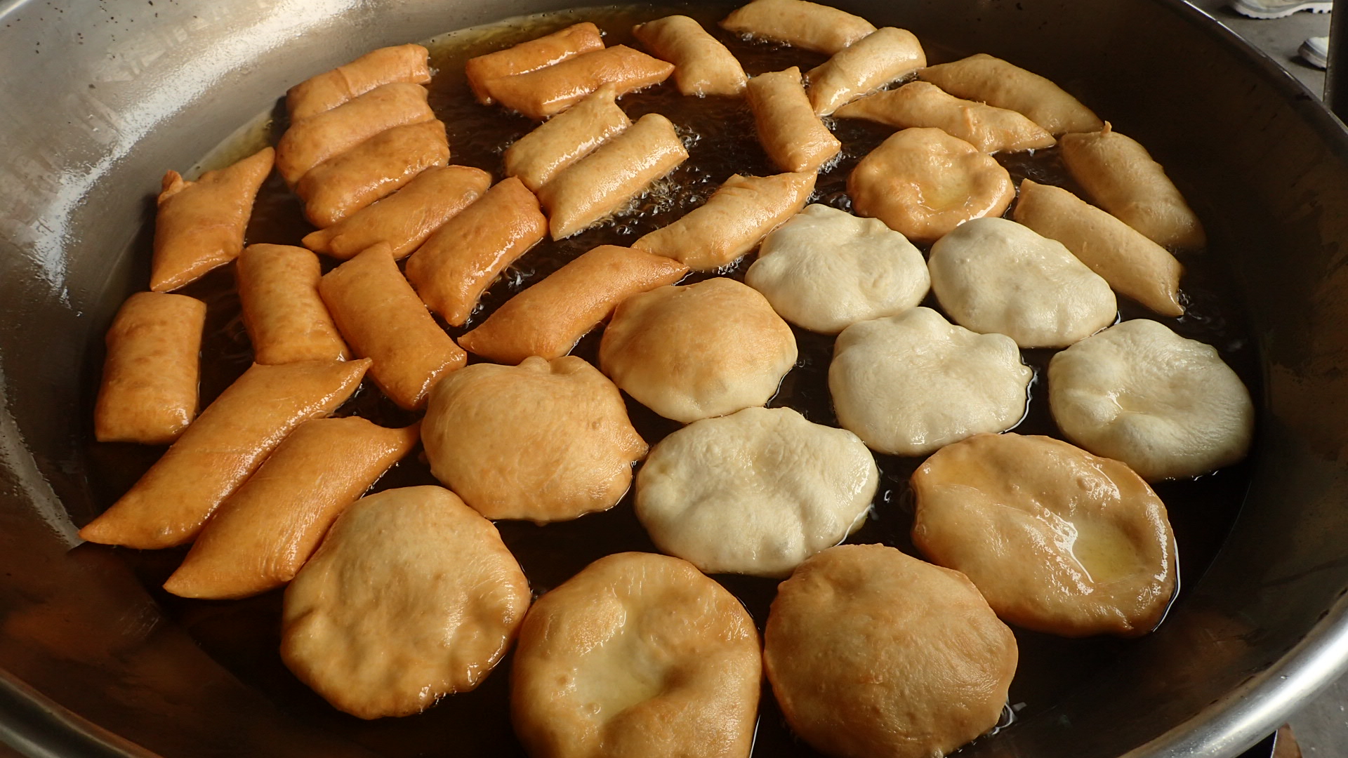 Patongo - Typical foods for a local breakfast in Thailand