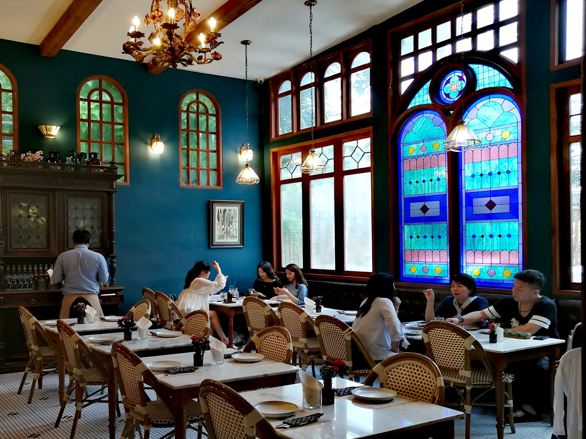 Featherstone Bistro Cafe And Lifestyle - Top 10 Caf&eacute;s And Bistros In Bangkok