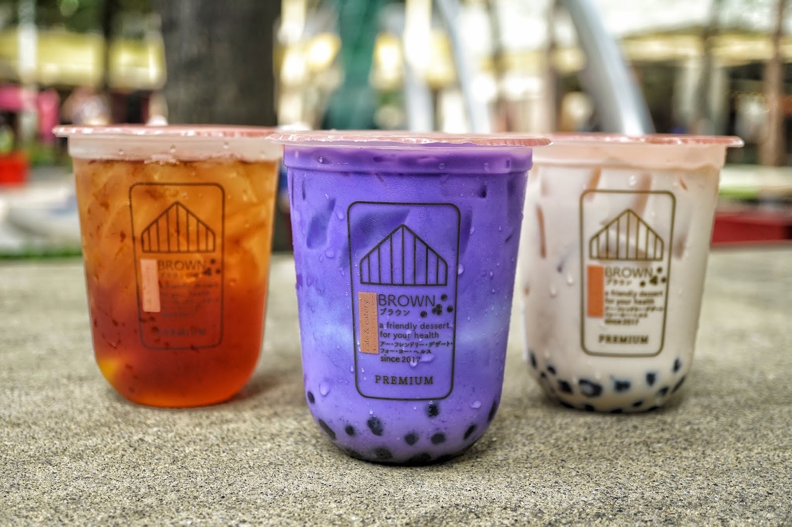 Brown Caf&eacute; - Desperate for milk tea in Bangkok