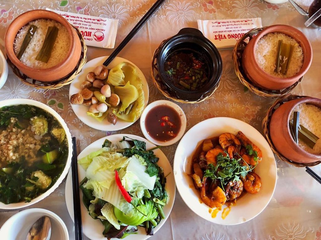 Where to eat Com Nieu in Da Nang