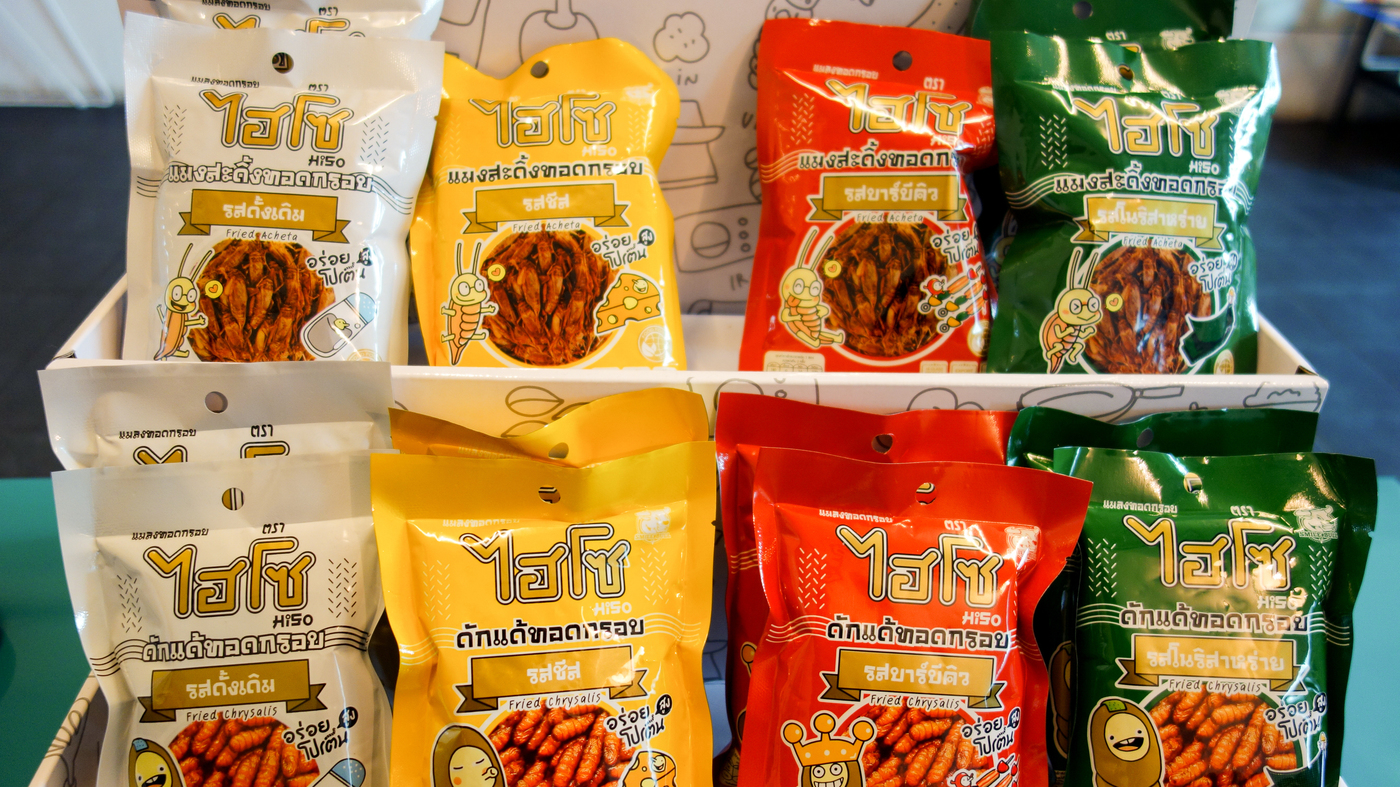 Thai Snacks - Best things you should buy in Thailand