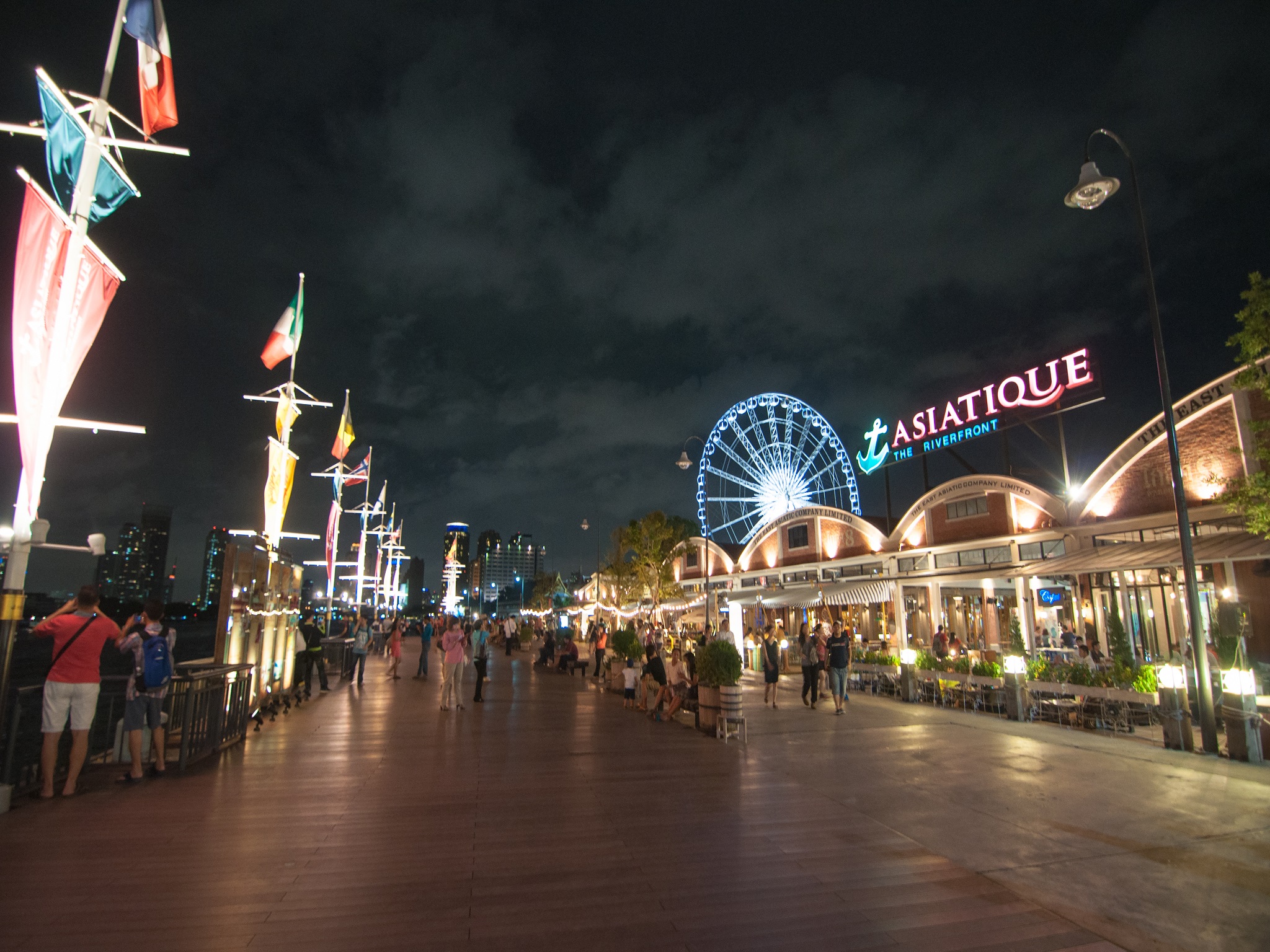 Asiatique - Top 10 places to go shopping in Bangkok