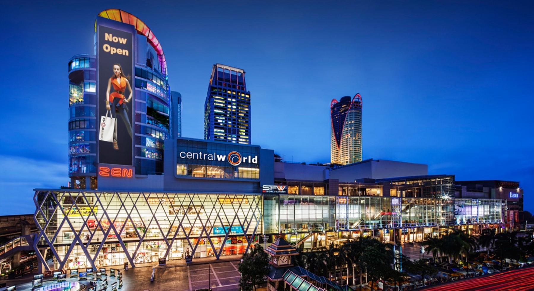 Central World Plaza - 3 Biggest Shopping Malls to Visit in Bangkok