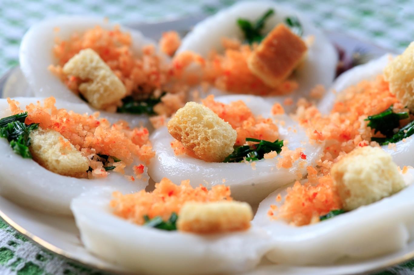 Banh Beo - Bloating Fern-shaped cake