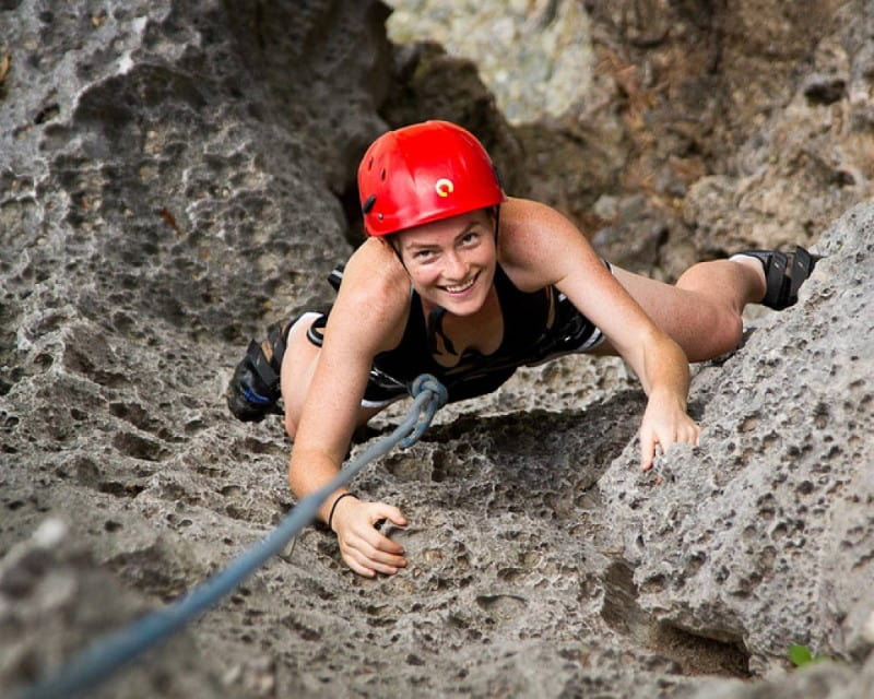 Halong Bay climbing