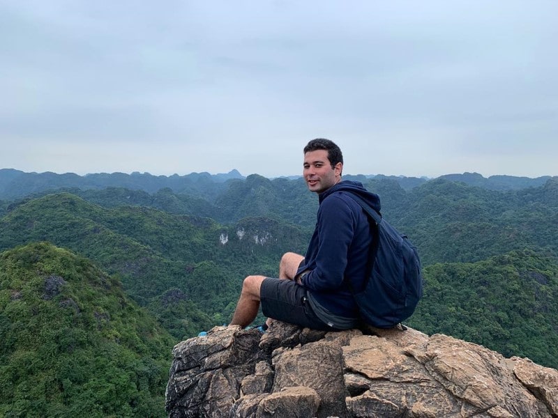 Halong Bay climbing