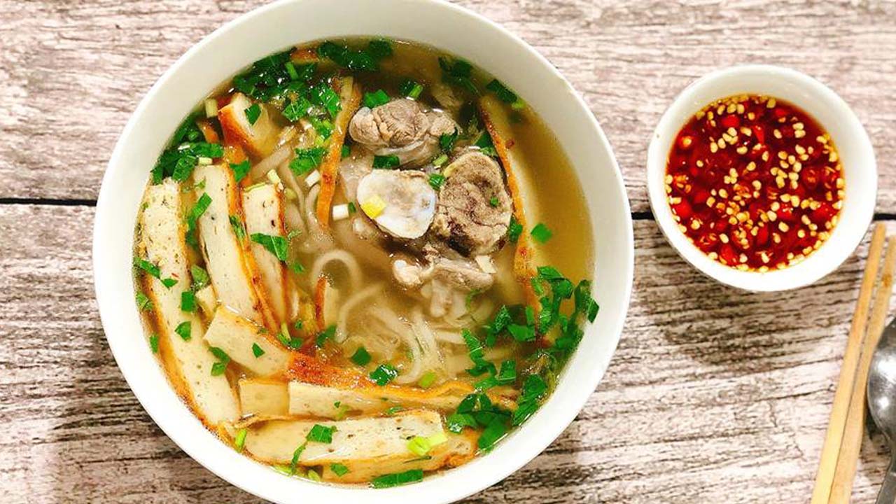 Banh Canh -A simple soup in Vietnamese cuisine
