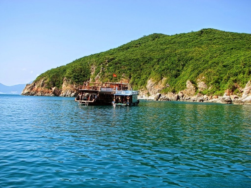 Hon Mot island