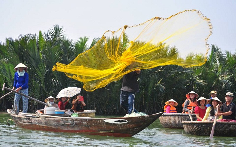 basket boat