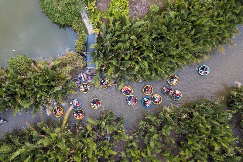 cam thanh village