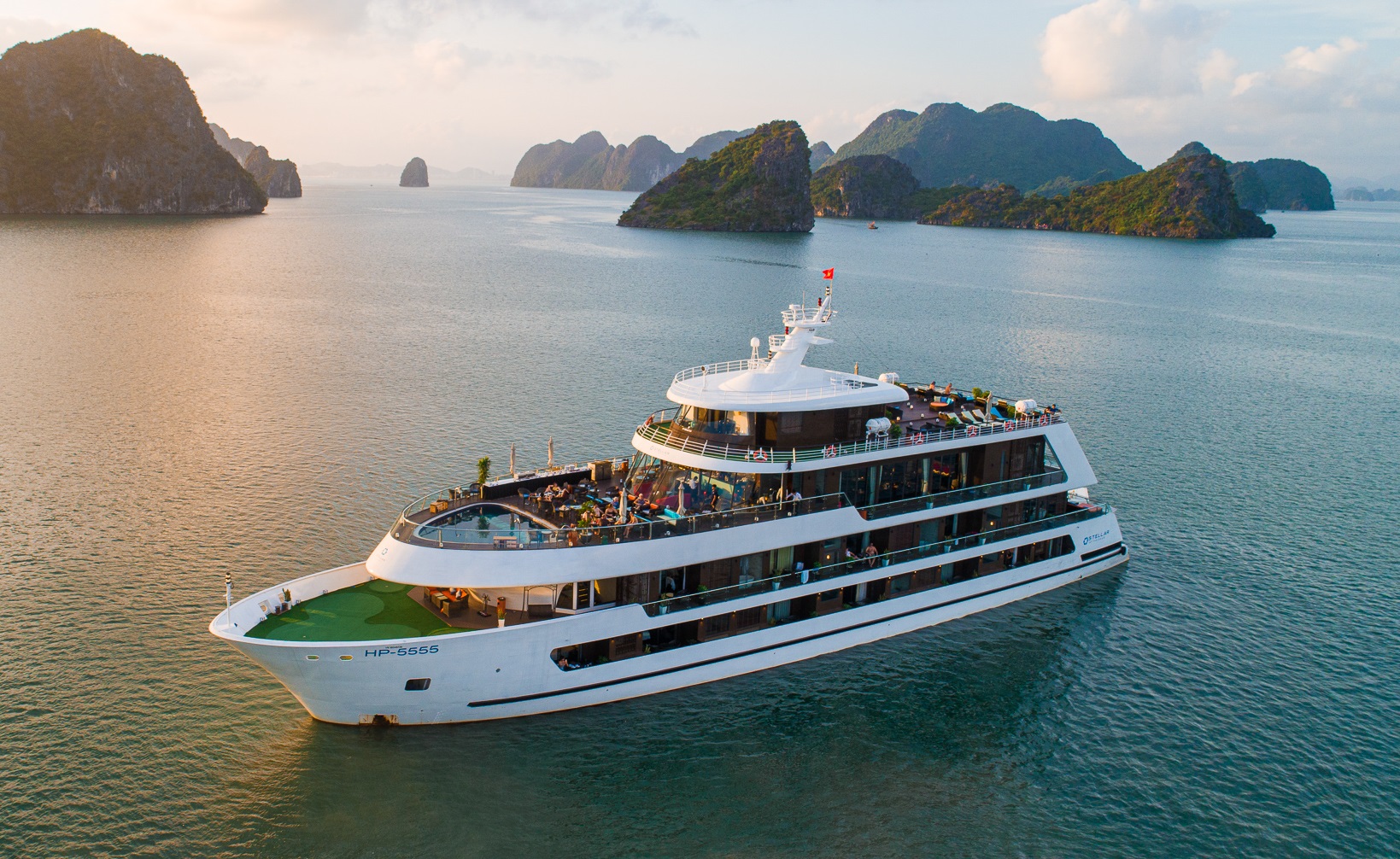 Stellar of the Seas - Halong Bay Cruise