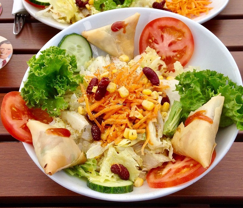 Samosa salad