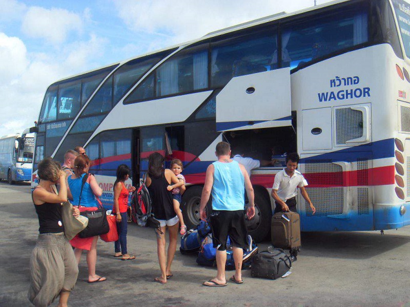 Surat Thani Airport to Koh Samui bus