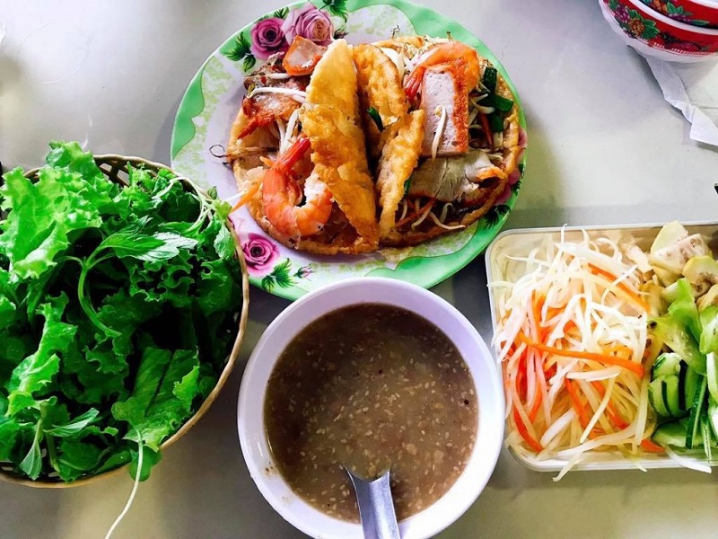 The Khoai cake- One of the delicious traditional dishes in Hue