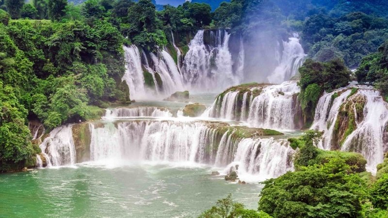 Discover Ban Gioc Water Fall 