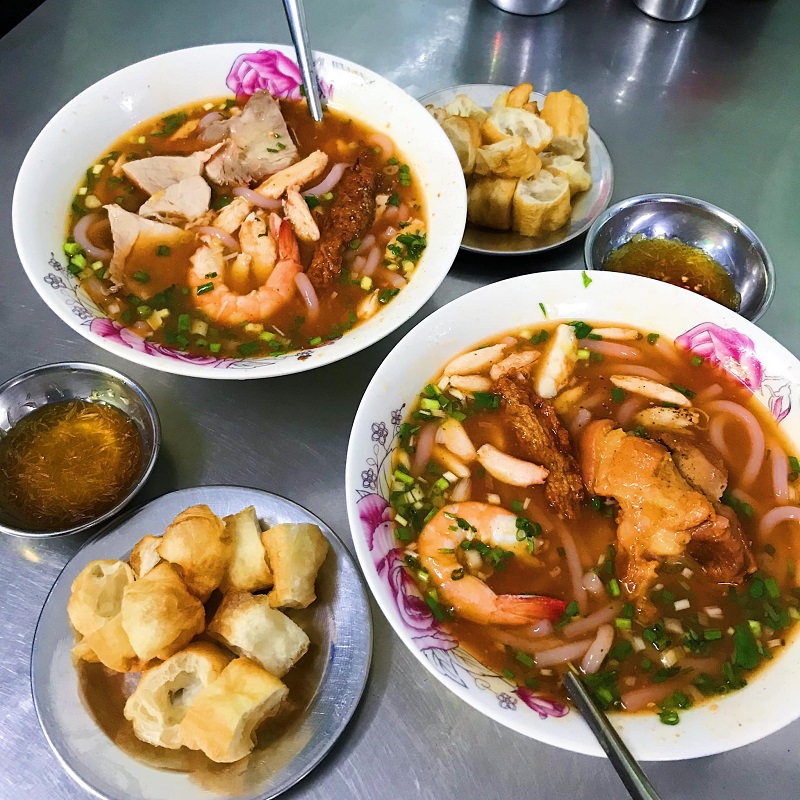Banh Canh Cua Hoang Lan