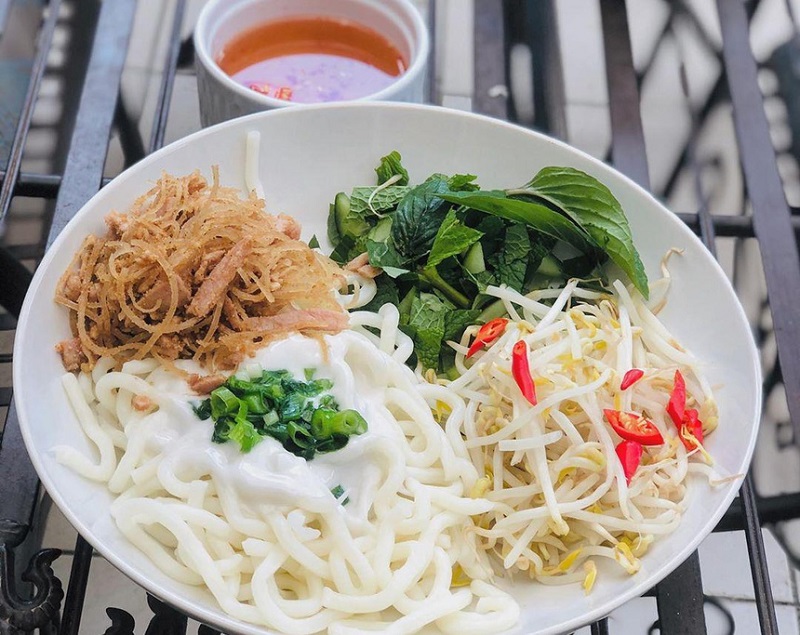 Banh Tam Bi