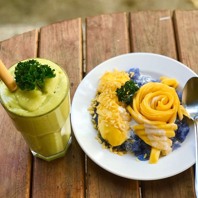 What are the top 5 best vegetarian restaurants in Chiang Mai, Thailand AUM Vegetarian Restaurant 