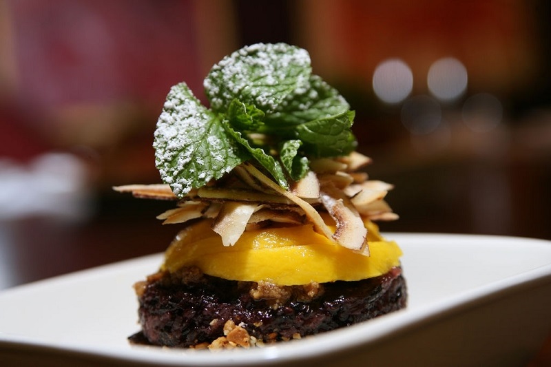 "mango sticky rice" in Bangkok