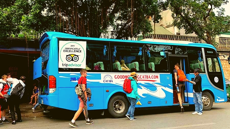 Good morning Cat Ba bus from Hanoi