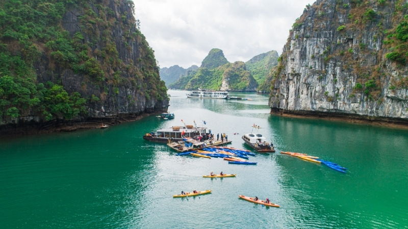 Halong Kayaking is best activities in north vietnam summer