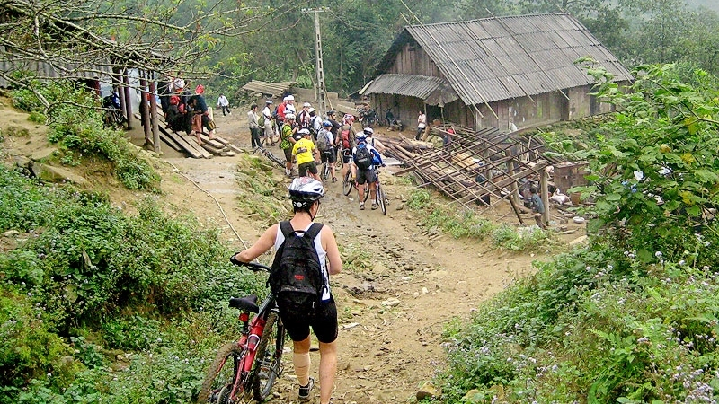 Moutain bike in Sapa