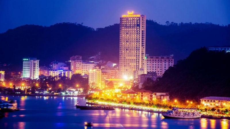 Staying in Halong mainland