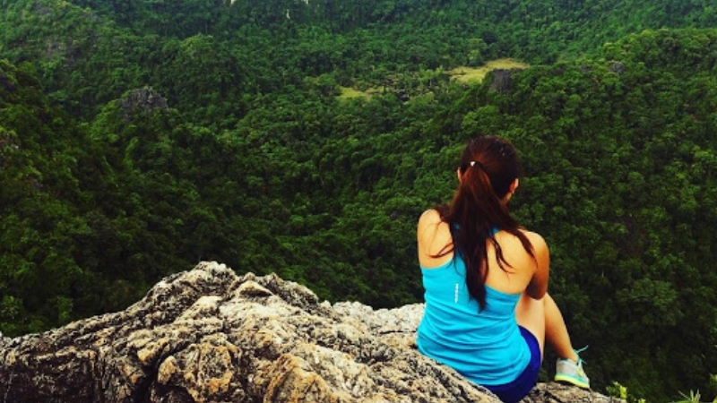 Best weather to hike in cat ba