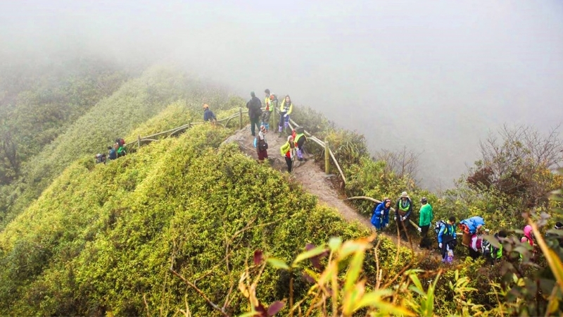 Fansipan trek trail via Cat Cat