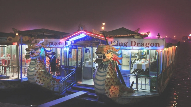 Listen to Hue traditional music on perfume river