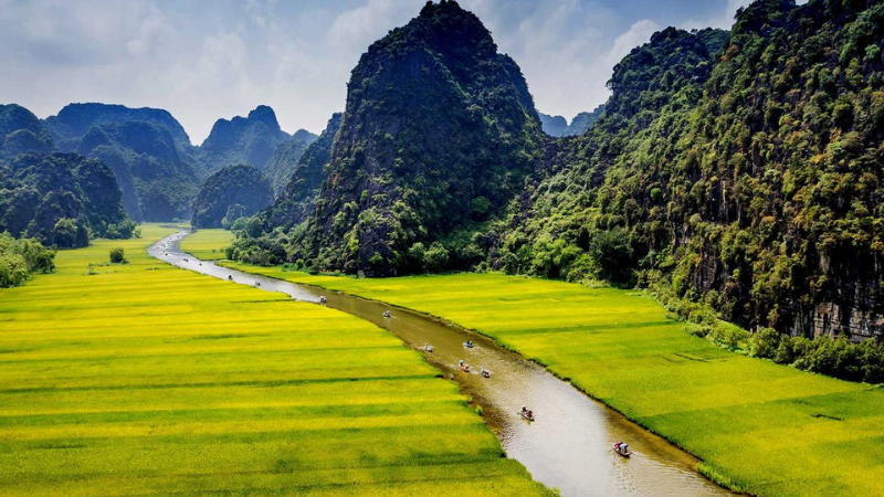 Boat trip in Tam Coc - Ninh Binh Boat ride