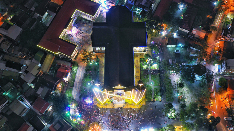 Phu Cam Cathedral from above - Hue weather in December 