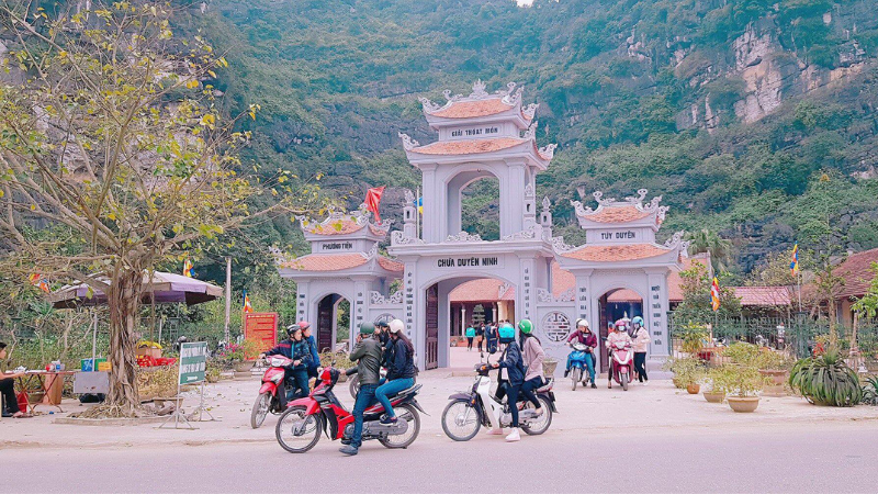 Duyen Ninh Temple - Ninh Binh Pagoda