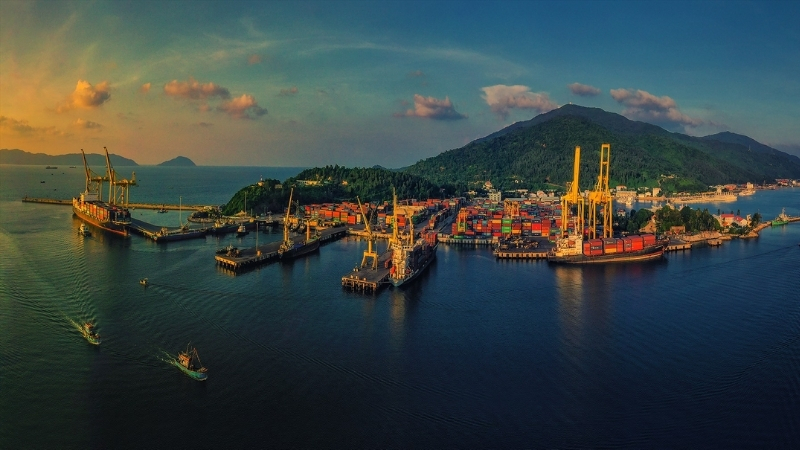 Sunset in Tien Sa Port Da Nang