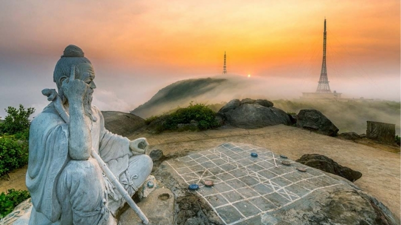 Sunset in Ban Co Peak Da Nang