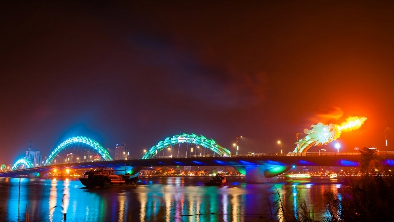 Bath in Dragon Bridge Show