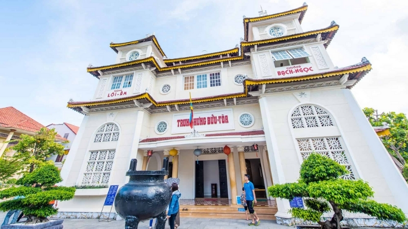Cao Dai Temple Da nang