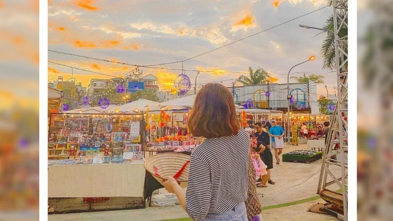 Hoa Khanh night market