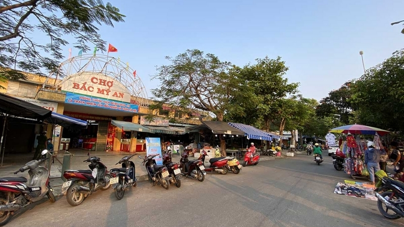 Bac My An market Da Nang