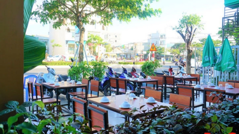 Ba Thoi Seafood Restaurant