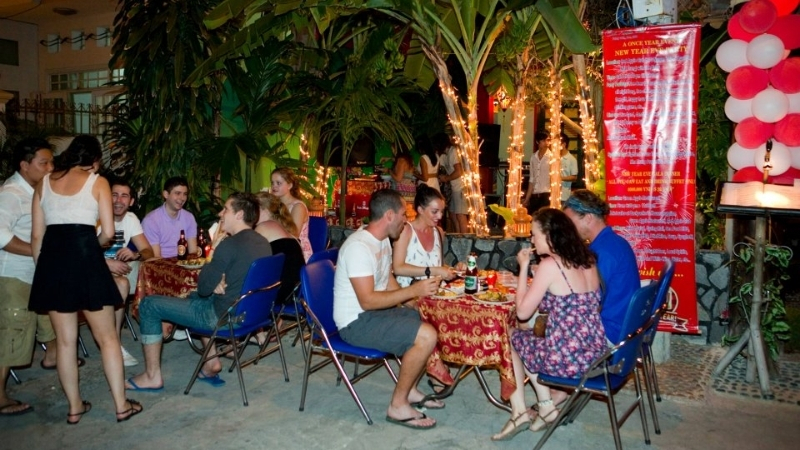 Red Apple Club Nha Trang