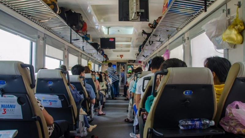 Train trip from Da Nang to Hue