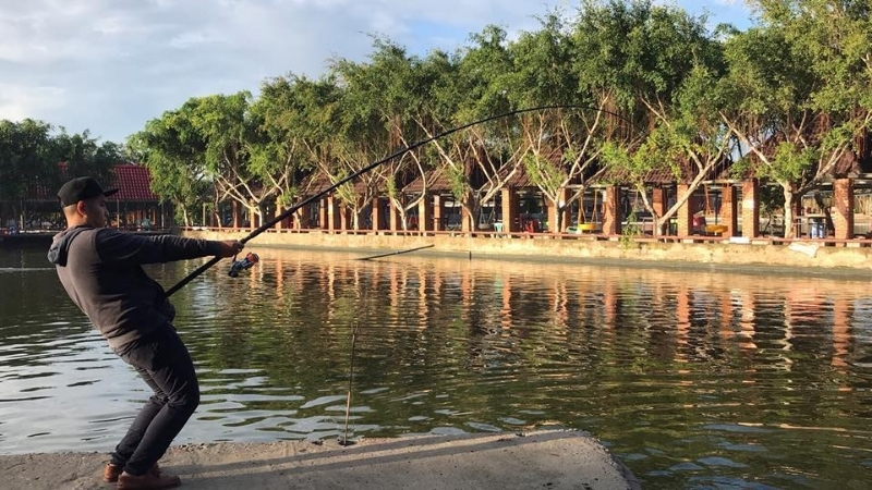 Fishing in Ho Chi Minh