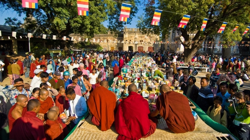 Celebrate in Ananda Festival