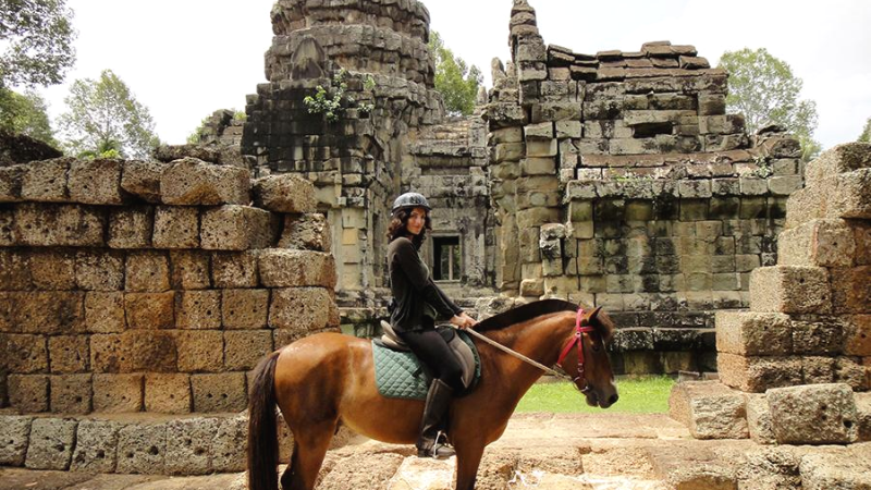 Best Things To Do In Cambodia Try Horse Riding