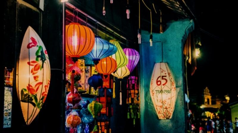 Central Vietnam Itinerary Hoi An Night Market