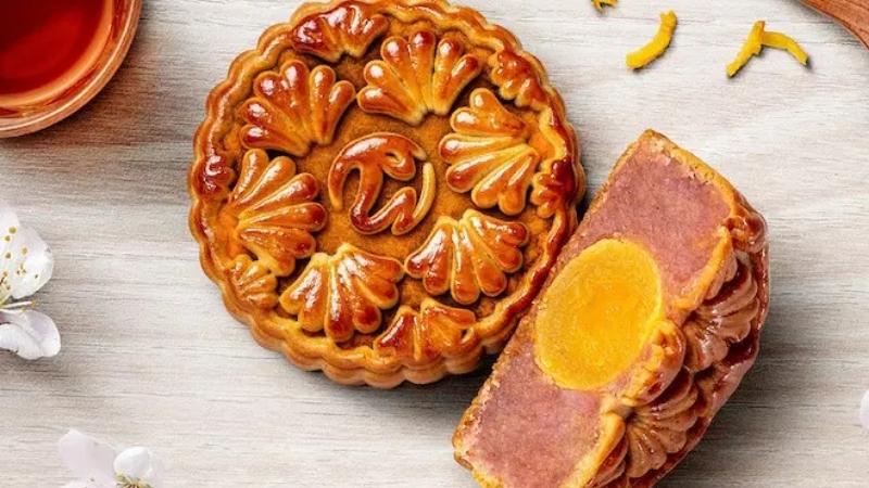 Traditional Vietnam mooncake