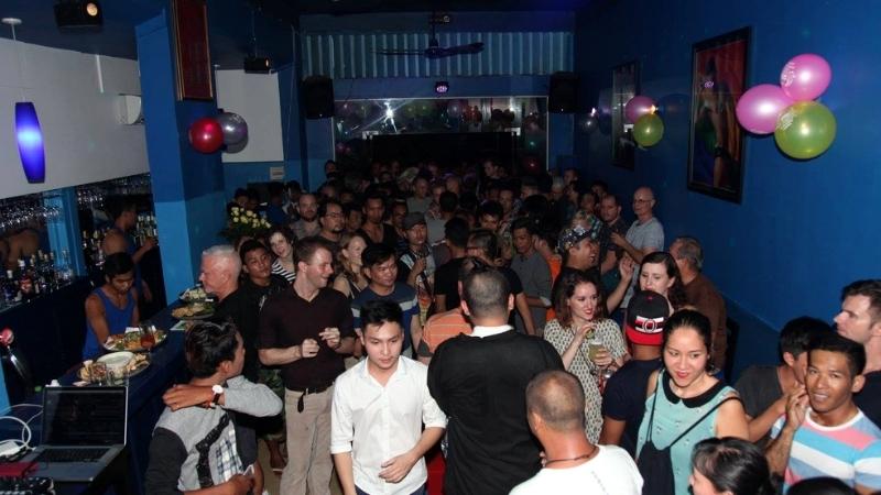 Funny moments at Blue Chilli club 