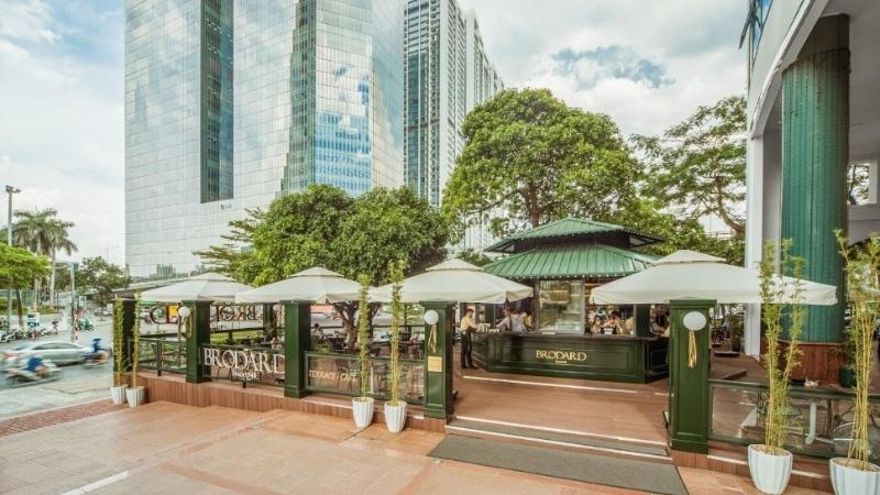 The open-air cafe Brodard Terrace