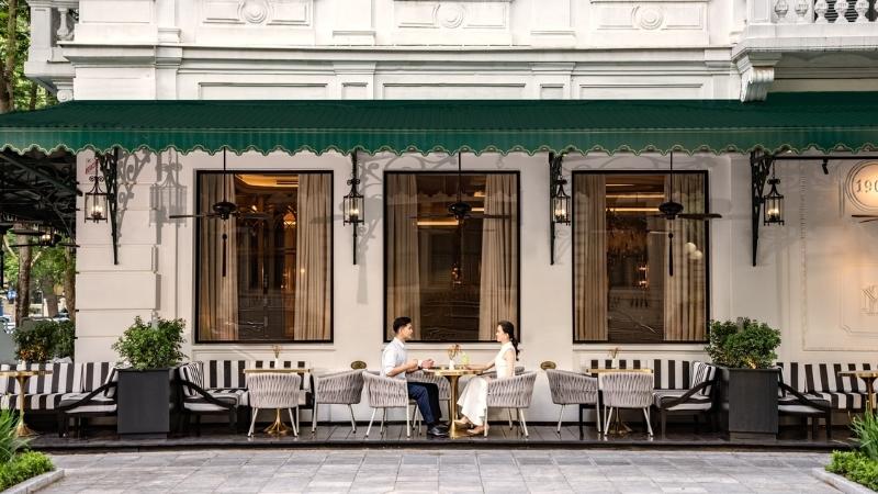 La Terrasse Luxury Cafe in Hanoi